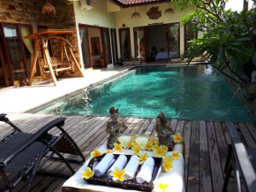 Гостиница Beautiful Villa in Batam  Sekupang